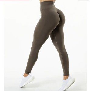 Alphalete Women's Leggings in Mocha